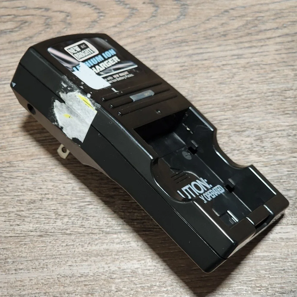 NEW BRIGHT RC‎ Lithium Ion Charger for 9.6V Battery UNTESTED